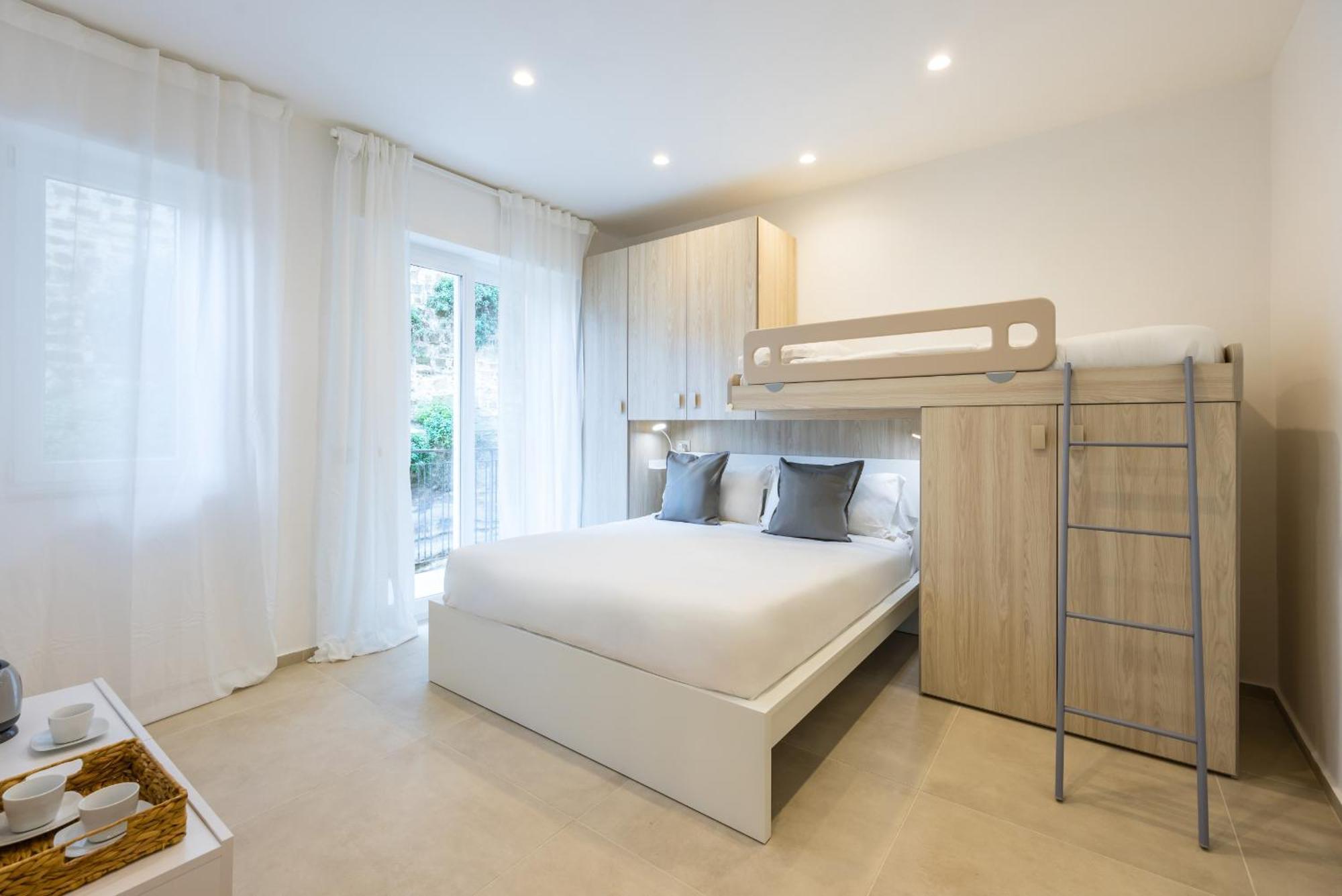 Montesanto View Rooms By Wonderful Italy Napoli Exterior foto